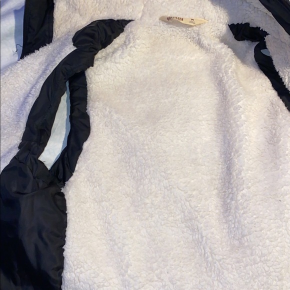 black vest - Picture 3 of 4